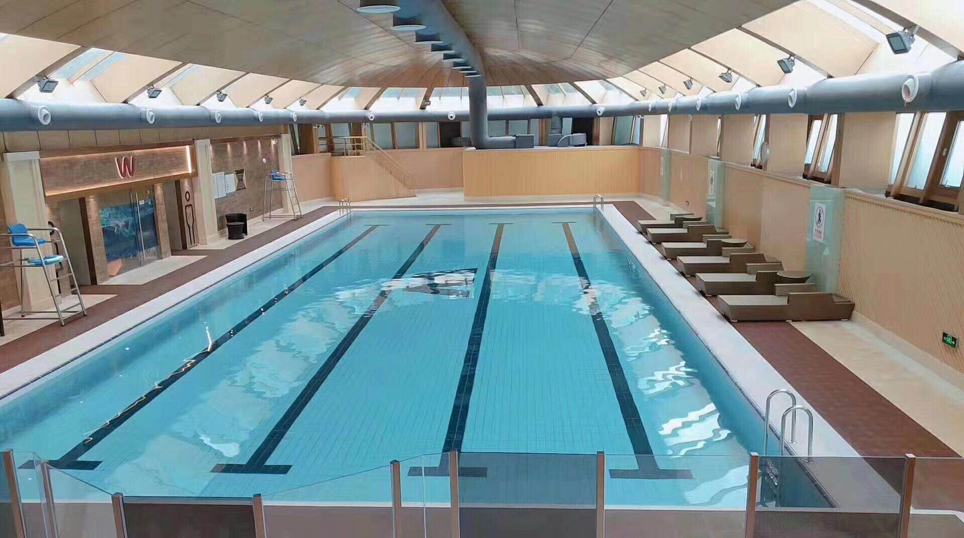 游泳池的水處理化學(xué)品，以及如何使用它們？