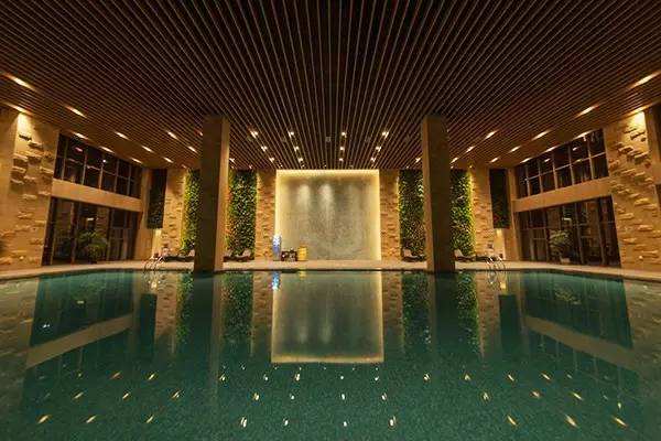 游泳池循環(huán)水處理設(shè)備循環(huán)過濾原理的表現(xiàn)是什么？