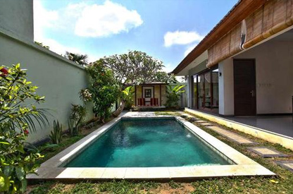 萬寧市烏場(chǎng)村私家別墅游池